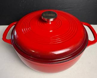 Lodge 6 Quart Enameled Cast Iron Dutch Oven