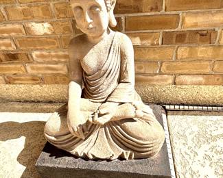 Buddha statue