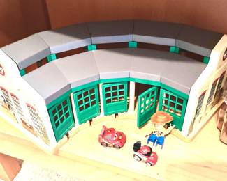 Thomas & Friends roundhouse playset