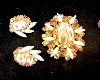 Vintage Juliana brooch and earrings