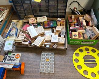 Stamp art supplies, embroidery/yarn holder.
