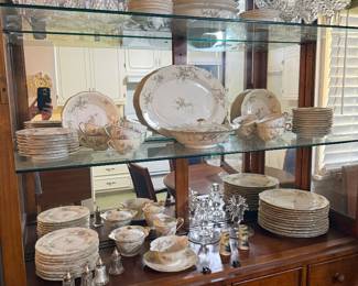 Theodore Haviland “Rosalinde” China Service for 12, 72 Piece Set
