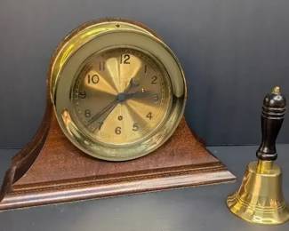 DR005 Brass Mantle Decor