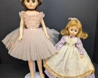 DR007 Madame Alexander Doll Pair