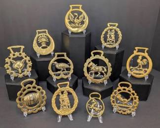 CL011 Vintage Brass Horse Medallion Collection