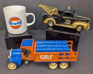 CL009 Gulf Model Trucks and Mug
