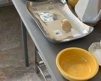 Serving pieces