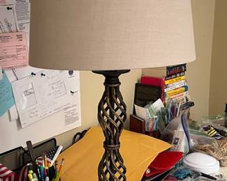 Desk lamp