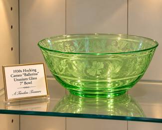 1930s Hocking Cameo “Ballerina” Green Uranium Glass – 7” Bowl – UV Reactive
