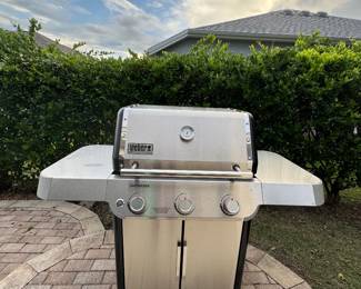 Weber GENESIS Gas Grill | "WEBER" Cover & Propane Tank