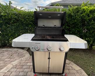 Weber GENESIS Gas Grill | "WEBER" Cover & Propane Tank