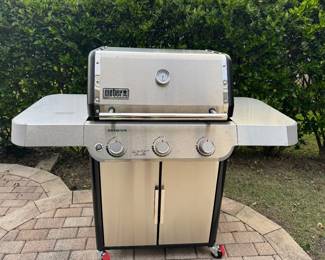 Weber GENESIS Gas Grill | "WEBER" Cover & Propane Tank