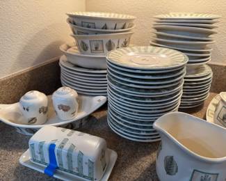 Pfaltzgraff Naturewood Dinnerware & Serveware Collection: Large Coordinated Collection • Dinnerware • Serving Pieces • Mugs • Storage Bowls • Matching Glassware
