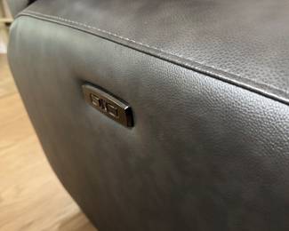 PALLISER ASHER 100% VALENCIA TG LEATHER DUAL-POWER RECLINING SOFA • PEWTER Wall-Hugger • Dual-Power Reclining • USB