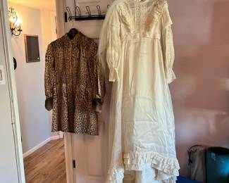 Wedding gown