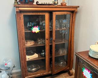 Curio cabinet