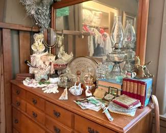 Collectibles and Vintage Elegance