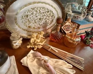 Vintage gloves, handkerchiefs, vanity tray