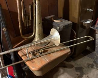 Vintage brass slide trombone, still reseaaaarching