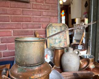 vintage pot featuring a slong metal handle