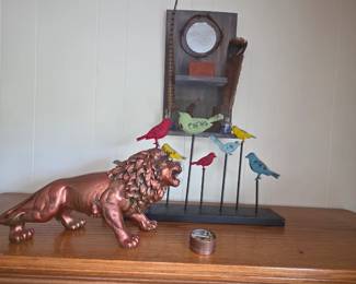 Knick knacks accessories