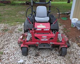 Zero turn lawn mower