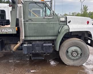 Ford tow truck flatbed