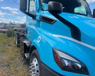 Semi truck