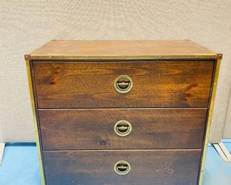Bassett Bachelors Dresser