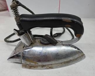 Montgomery Ward Electric Iron Chrome & Bakelite