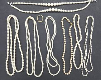 	Faux Pearl Bead Necklaces Collection