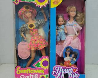 Sunflower Barbie and Heart Family Jenny Dolls
