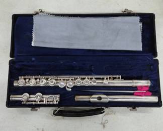 	Gemeinhardt Model M2S Flute with Hard Case
