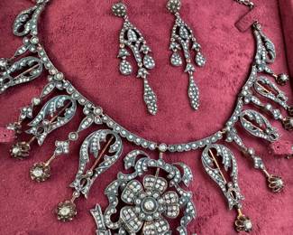 Gorgeous Victorian gold and diamond necklace