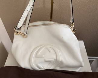 Fabulous GUCCI white leather shoulder bag -- GORGEOUS!