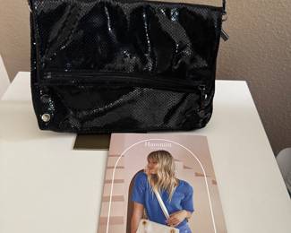 Hammit leather shoulder bag