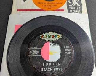 UM346The Beach Boys Surfin Candix 301 45 RPM Record Theres No Other By The Crystals