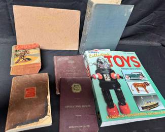 UM479VTG Reference Novelty Books Collecting Toys Guide, 1930s Big Little Book, Railroad Rules More