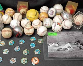 UM472Vintage Baseball Mystery Lot