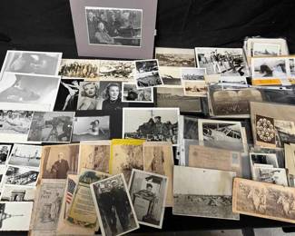 UM503Vintage Military Ephemera BW Snapshots Of Soldiers, Hollywood Starlets Postcards
