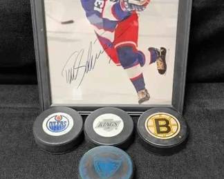 UM432Teemu Selanne Signed Photo More