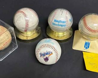 UM525 5 Signed Baseballs Featuring KC Royals, Joe DiMaggio Ball, Dodgers
