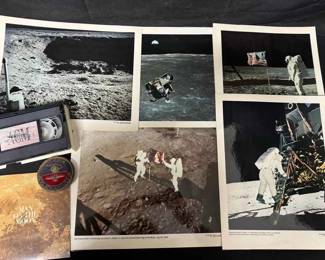 UM436Vintage Apollo 11 Moon Landing NASA lithograph Prints, VHS SD Aero Space Museum Pin