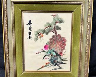 UM337Vintage Chinese Silk Embroidery Framed Art