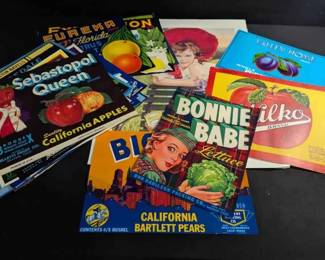 UM391Vintage Fruit Crate Labels Vintage Advertising