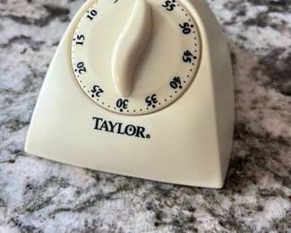 white Taylor 5832 Long Ring Mechanical Timer