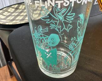 vintage 1962 Welch's Flintstones "Duck Pins" Drinking Glass