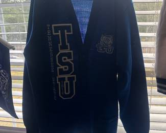 TSU sweater