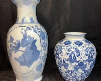 Vintage Chinoiserie Blue and White Porcelain Decor