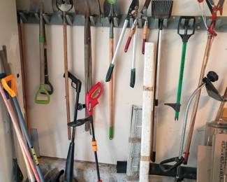 Yard & garden tools